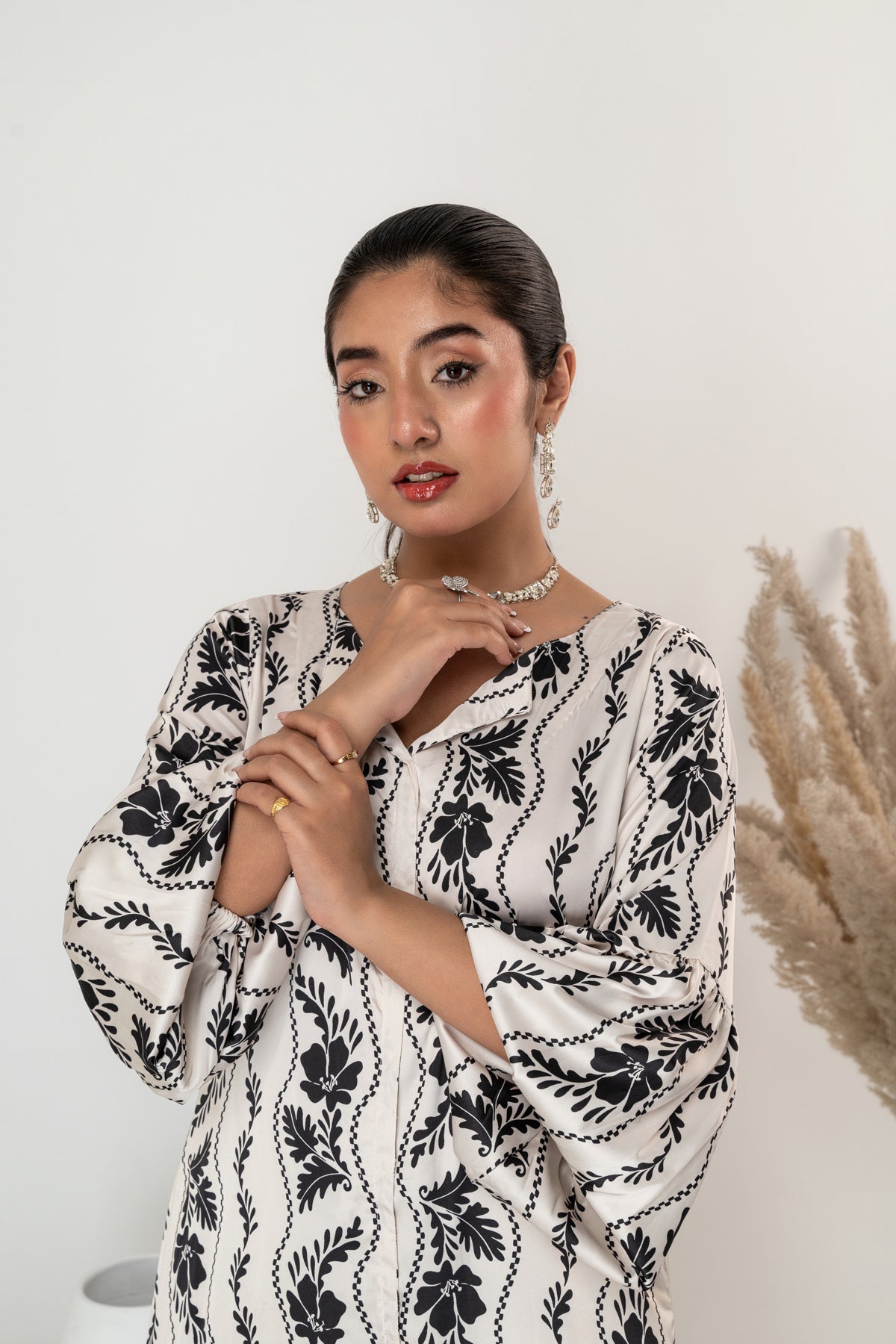 MONOCROME MAGIC — LONG SHIRT